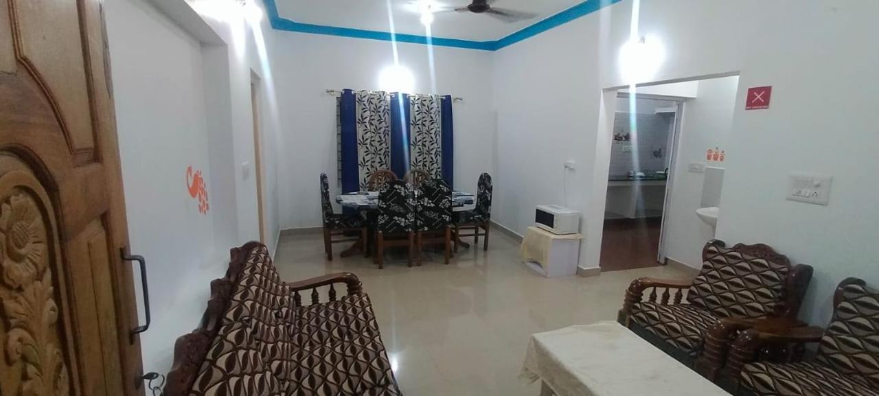 Snowdrop Inn Coorg ماديكيري الغرفة الصورة